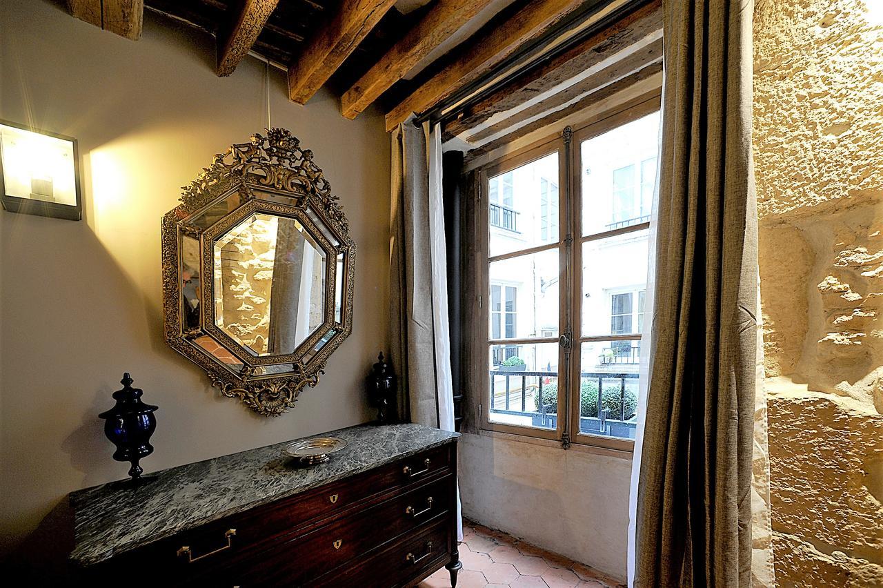 Beautiful Apartment In Historical Marais Párizs Kültér fotó