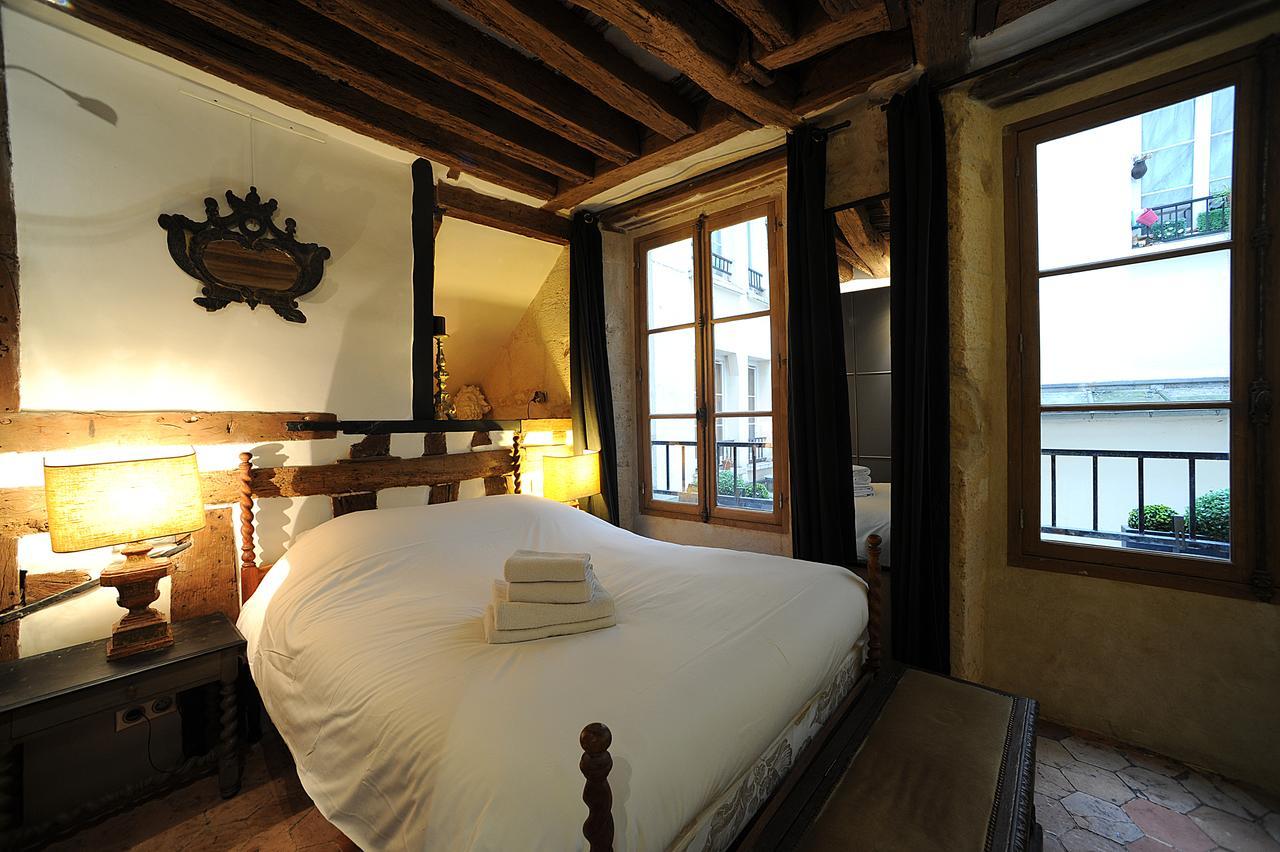 Beautiful Apartment In Historical Marais Párizs Kültér fotó