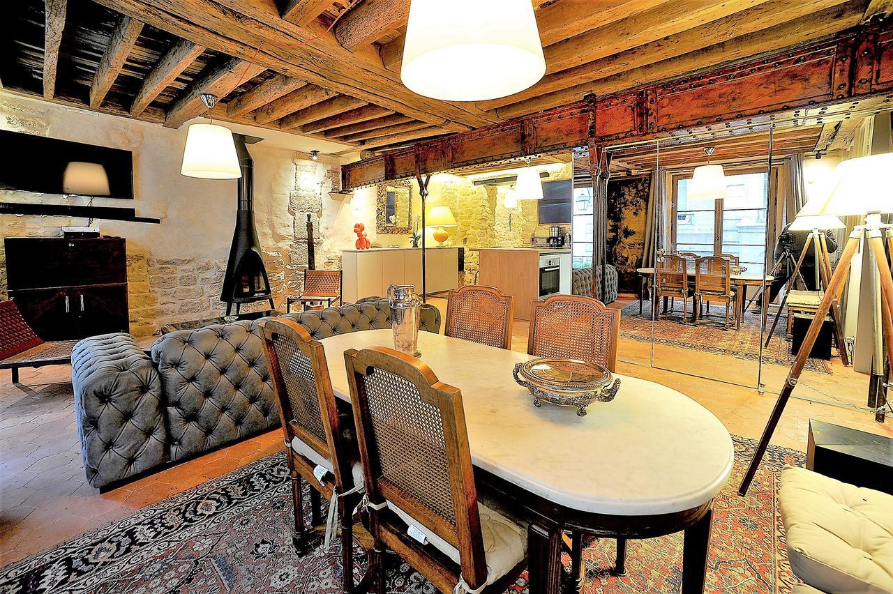 Beautiful Apartment In Historical Marais Párizs Kültér fotó