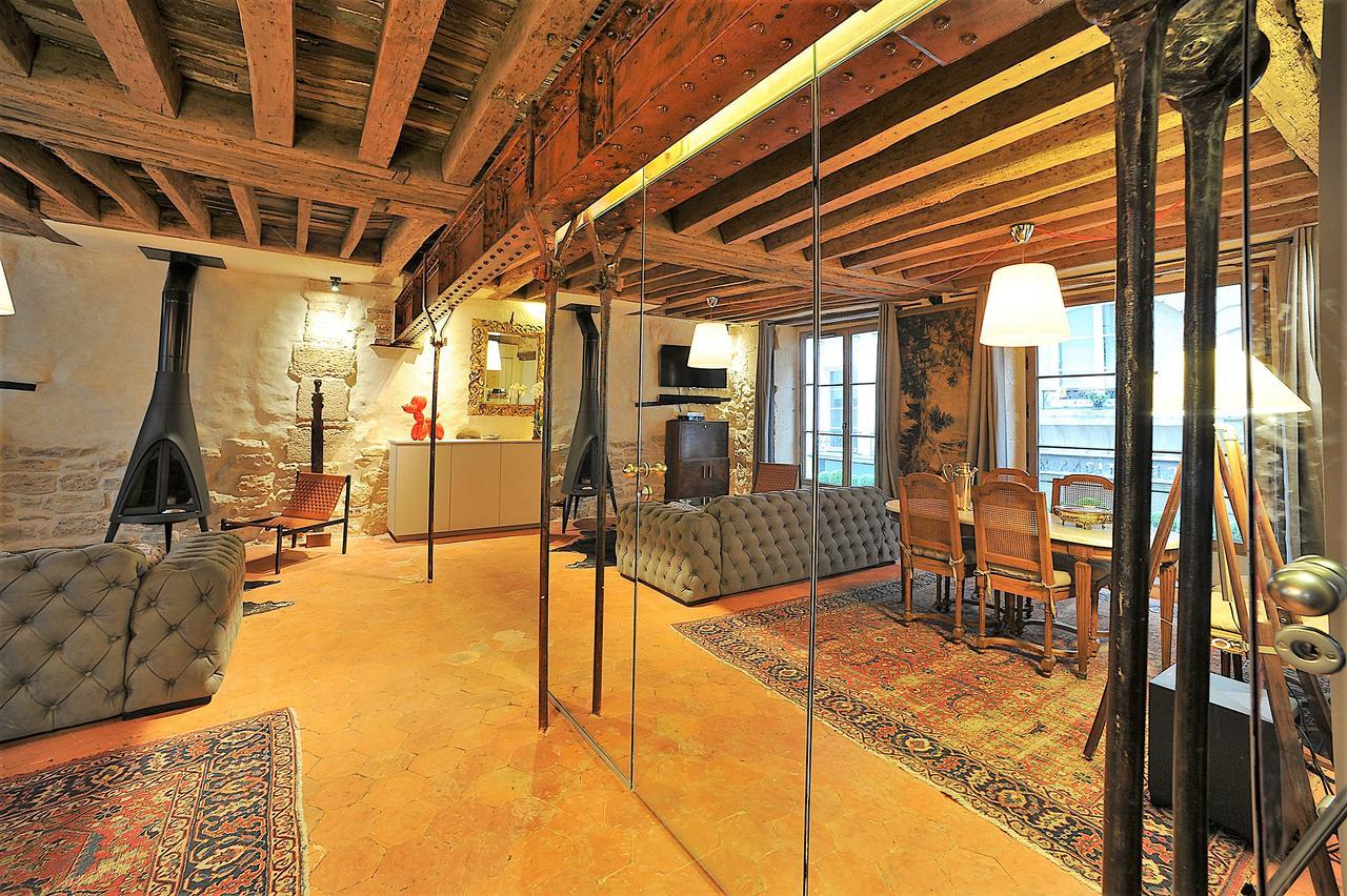 Beautiful Apartment In Historical Marais Párizs Kültér fotó